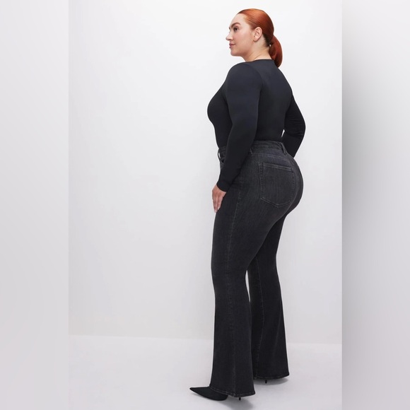 Good American Power Stretch Pull-On Flare Jeans Black | Size 2X (22/24) | Pre <3 - Picture 4 of 6